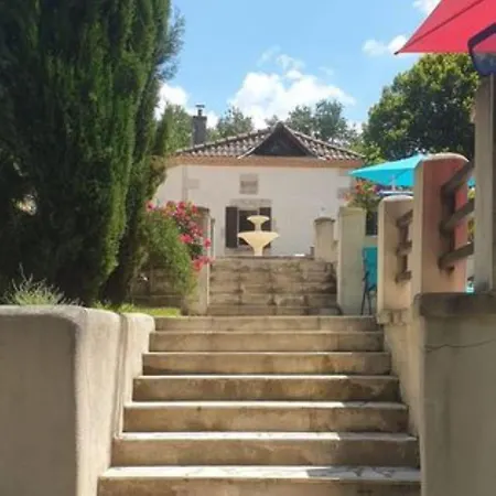 Petite Maison Papillon, Pool, Hot Tub,relax Σπίτι διακοπών *