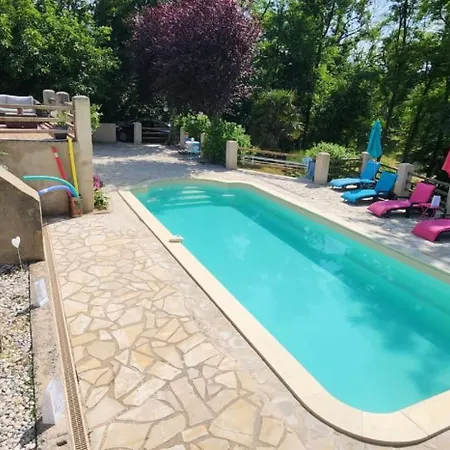 Petite Maison Papillon, Pool, Hot Tub,relax Σπίτι διακοπών *